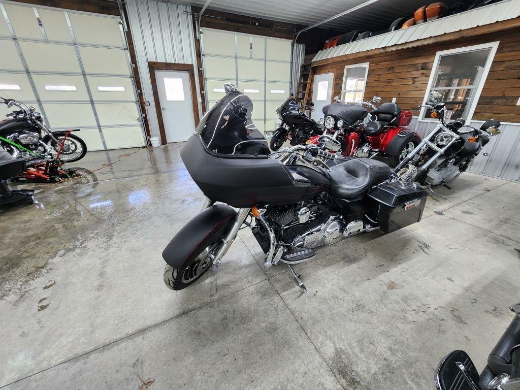 Harley-Davidson Road Glide Custom  2013