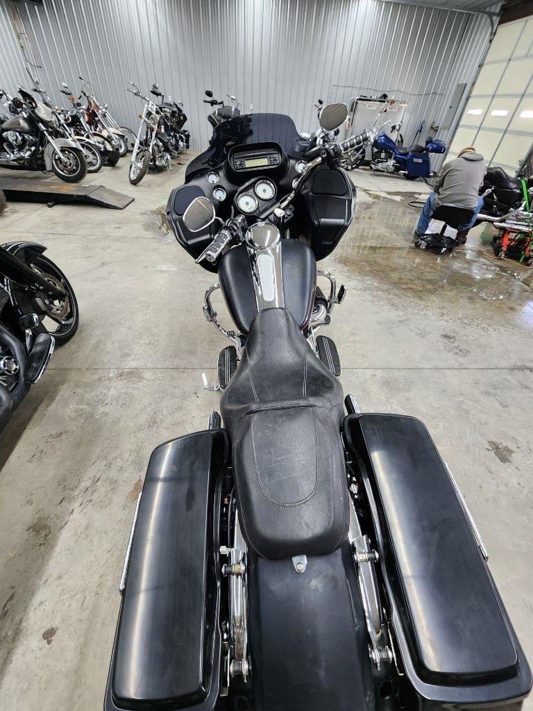 Harley-Davidson Road Glide Custom  2013