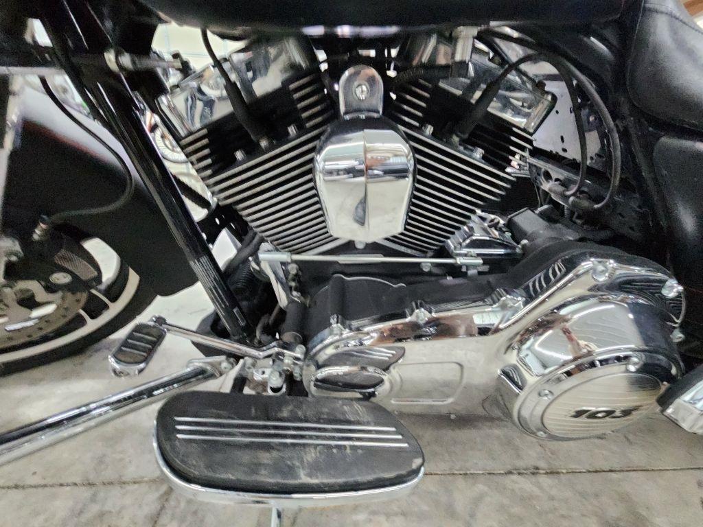 Harley-Davidson Road Glide Custom  2013