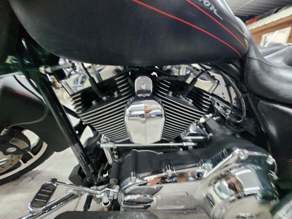 Harley-Davidson Road Glide Custom  2013