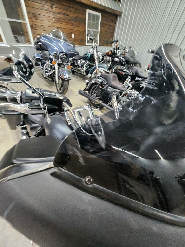 Harley-Davidson Road Glide Custom  2013