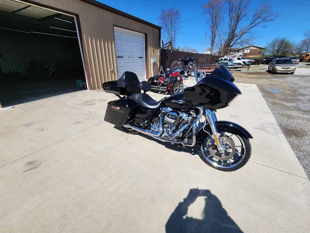 Harley-Davidson FLTRX  2023