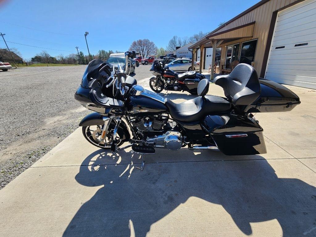 Harley-Davidson FLTRX  2023