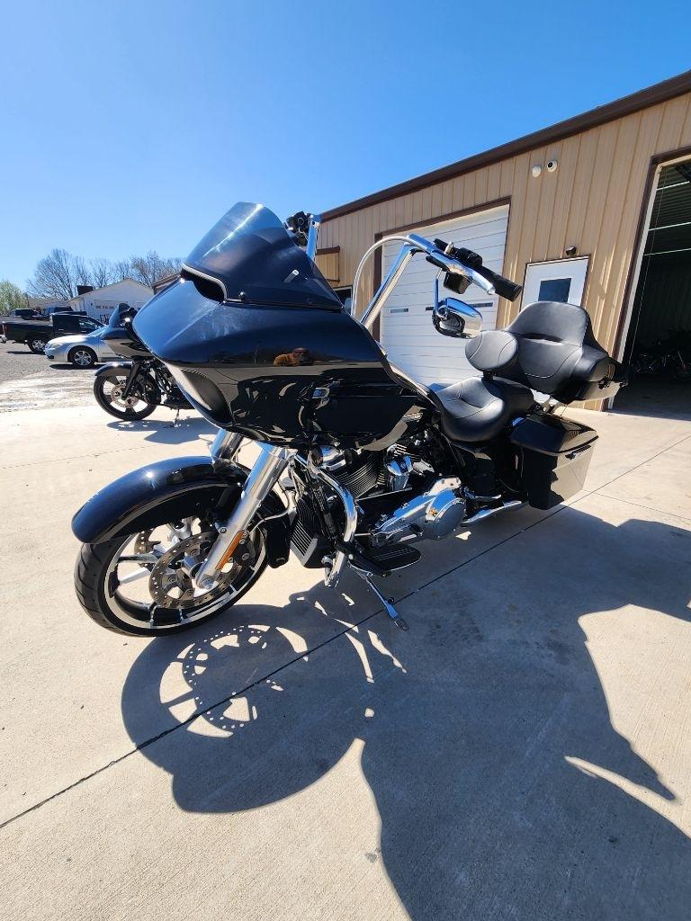 Harley-Davidson FLTRX  2023