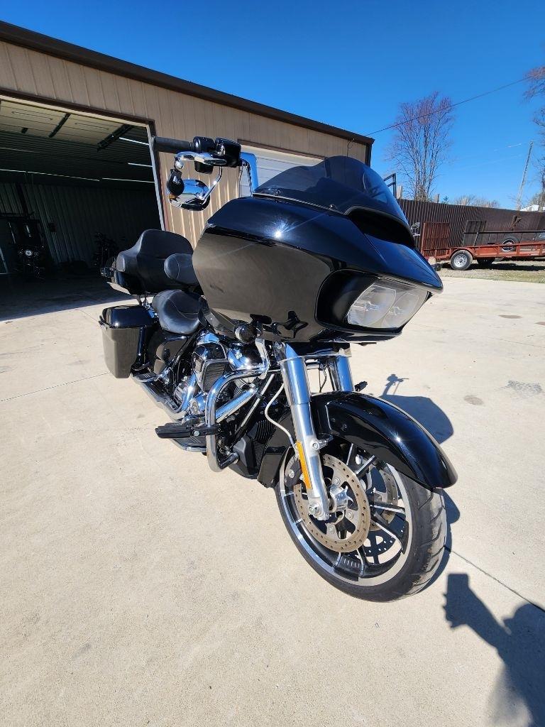 Harley-Davidson FLTRX  2023