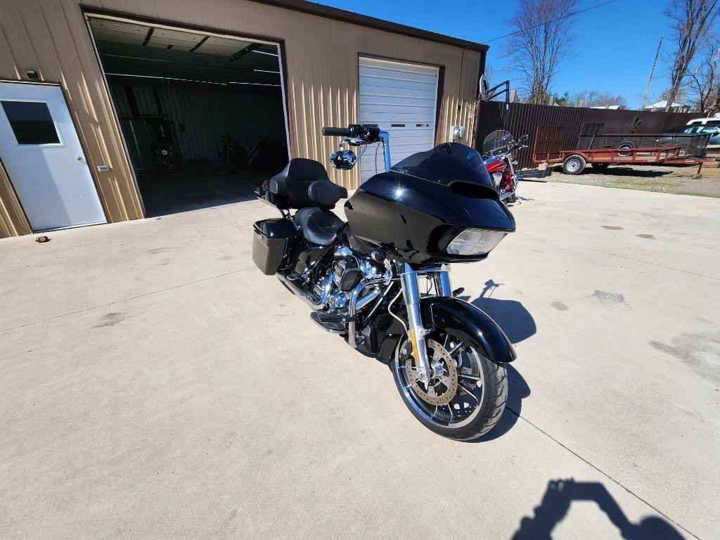 Harley-Davidson FLTRX  2023