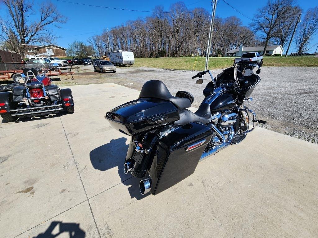 Harley-Davidson FLTRX  2023