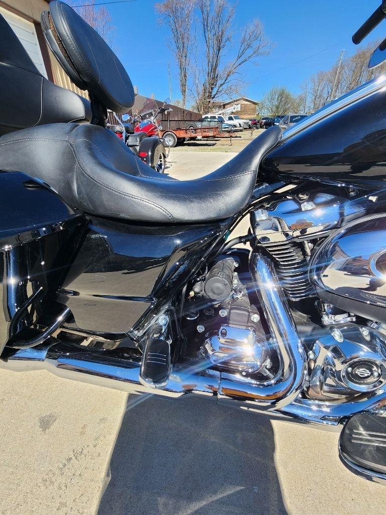 Harley-Davidson FLTRX  2023