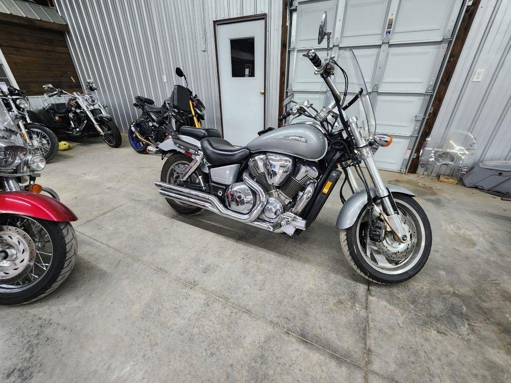 Honda VTX1800C1  2002