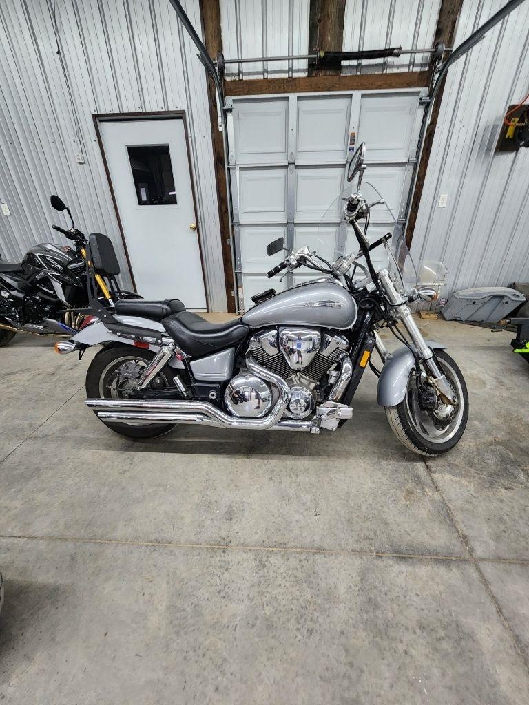 Honda VTX1800C1  2002