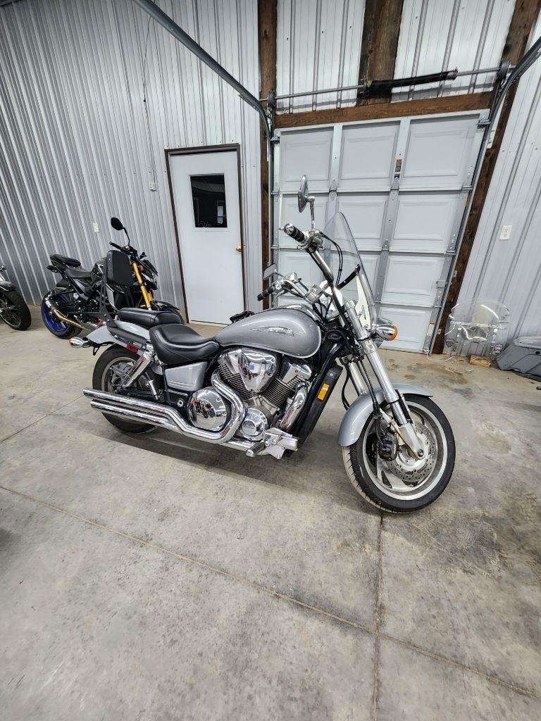 Honda VTX1800C1  2002