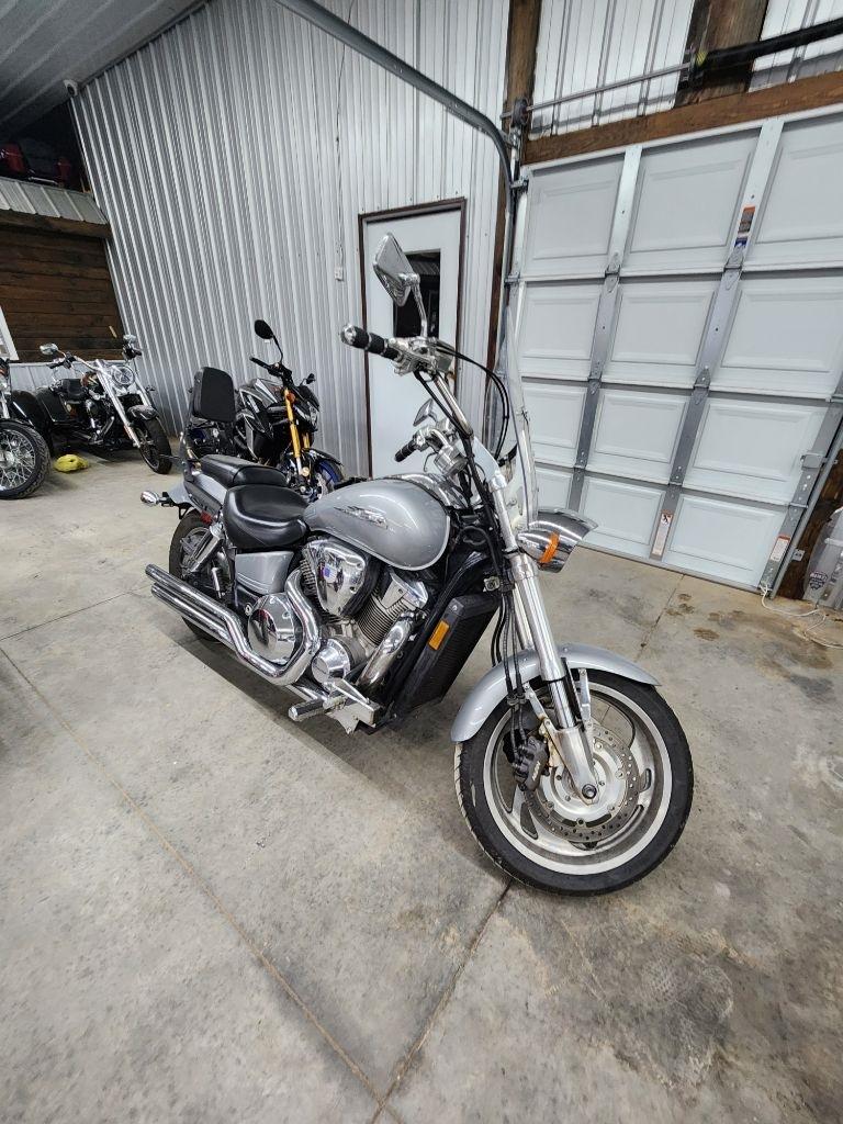 Honda VTX1800C1  2002