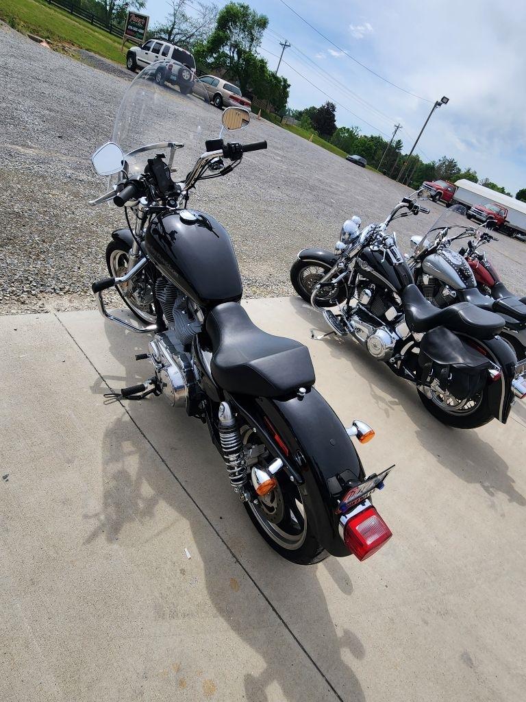 Harley-Davidson XL883  2016