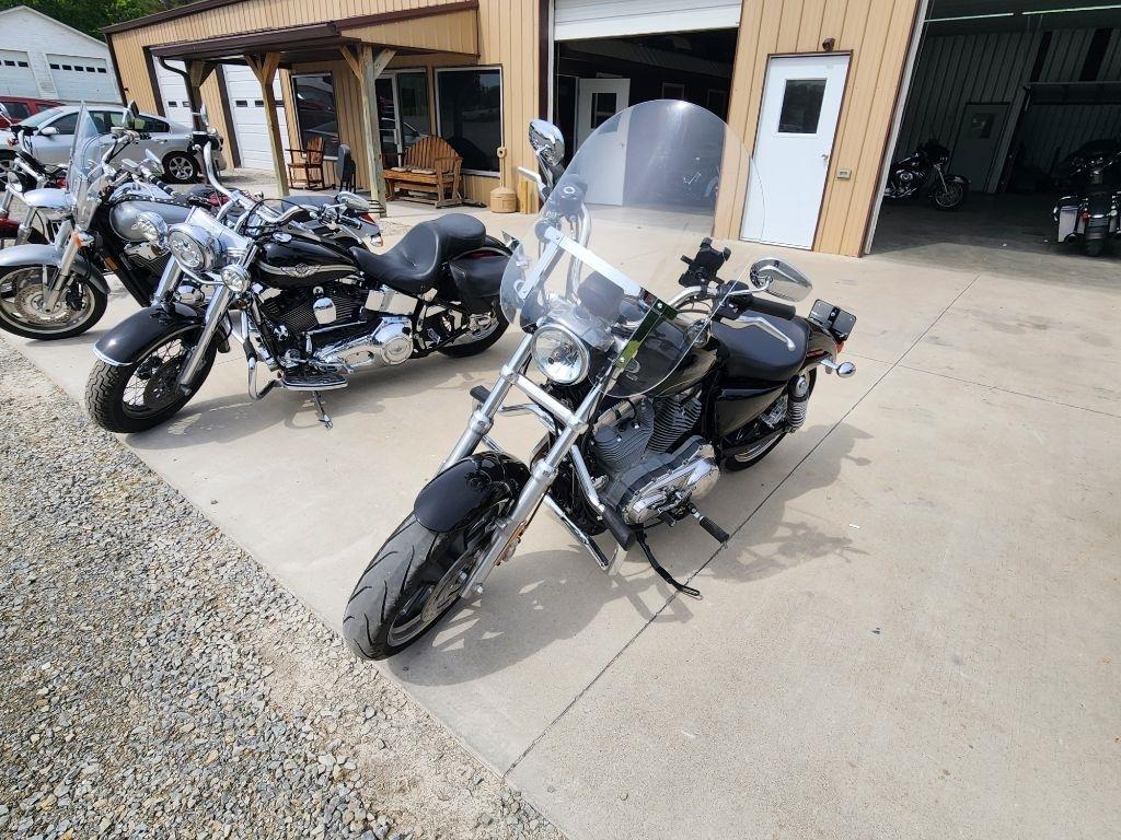 Harley-Davidson XL883  2016