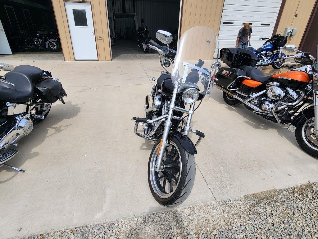 Harley-Davidson XL883  2016