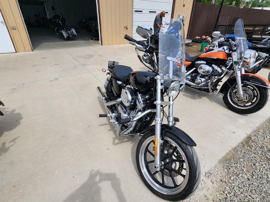 Harley-Davidson XL883  2016