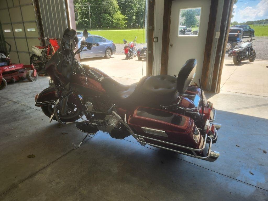 Harley-Davidson FLHTCI  2000