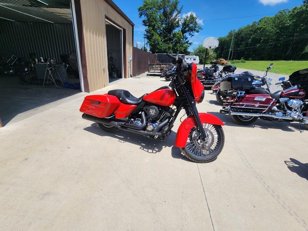 Harley-Davidson FLHX  2010