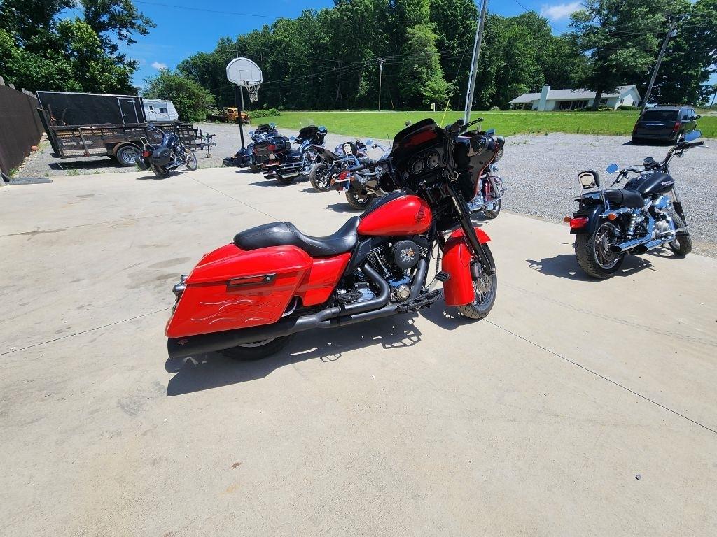 Harley-Davidson FLHX  2010