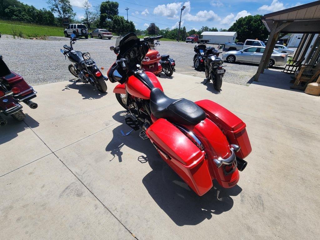 Harley-Davidson FLHX  2010