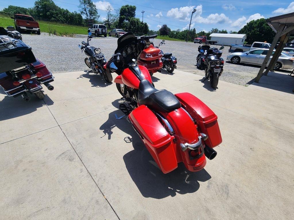 Harley-Davidson FLHX  2010