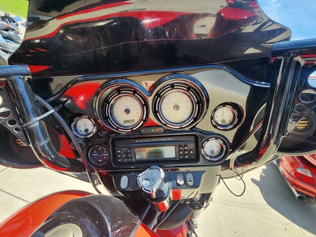 Harley-Davidson FLHX  2010