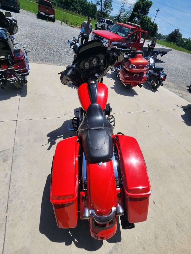 Harley-Davidson FLHX  2010