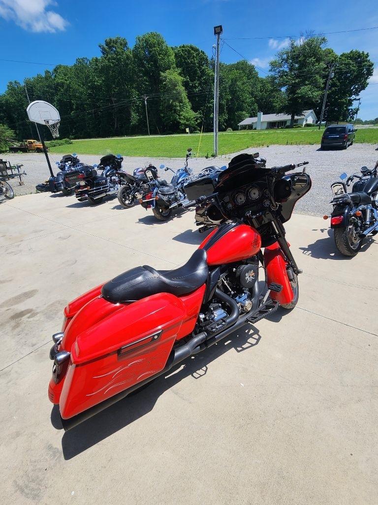 Harley-Davidson FLHX  2010