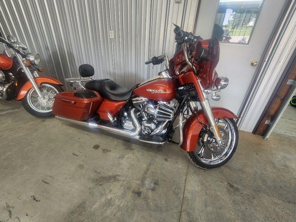 Harley-Davidson FLHX103  2015