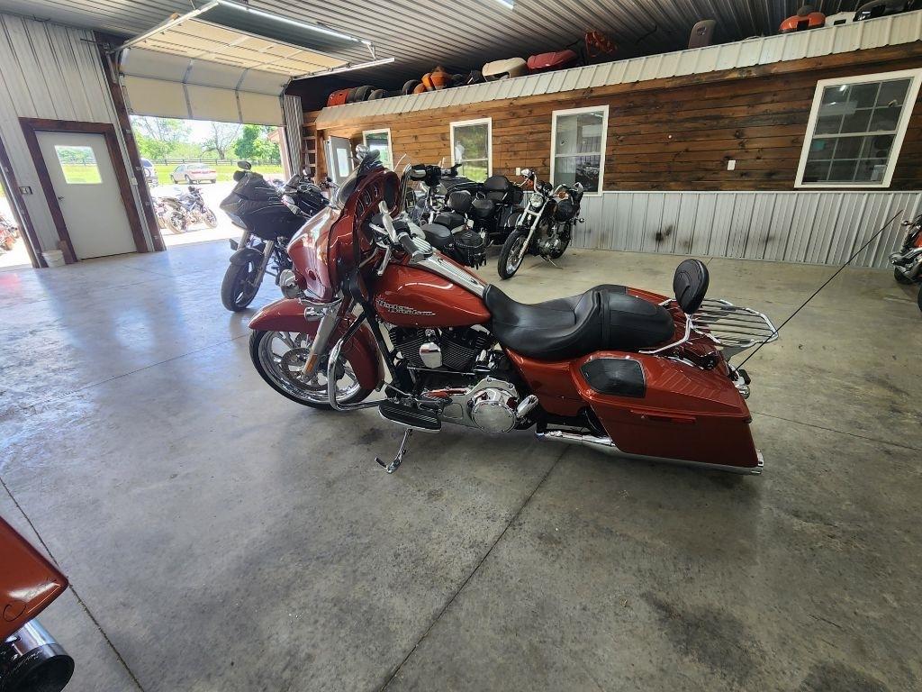 Harley-Davidson FLHX103  2015