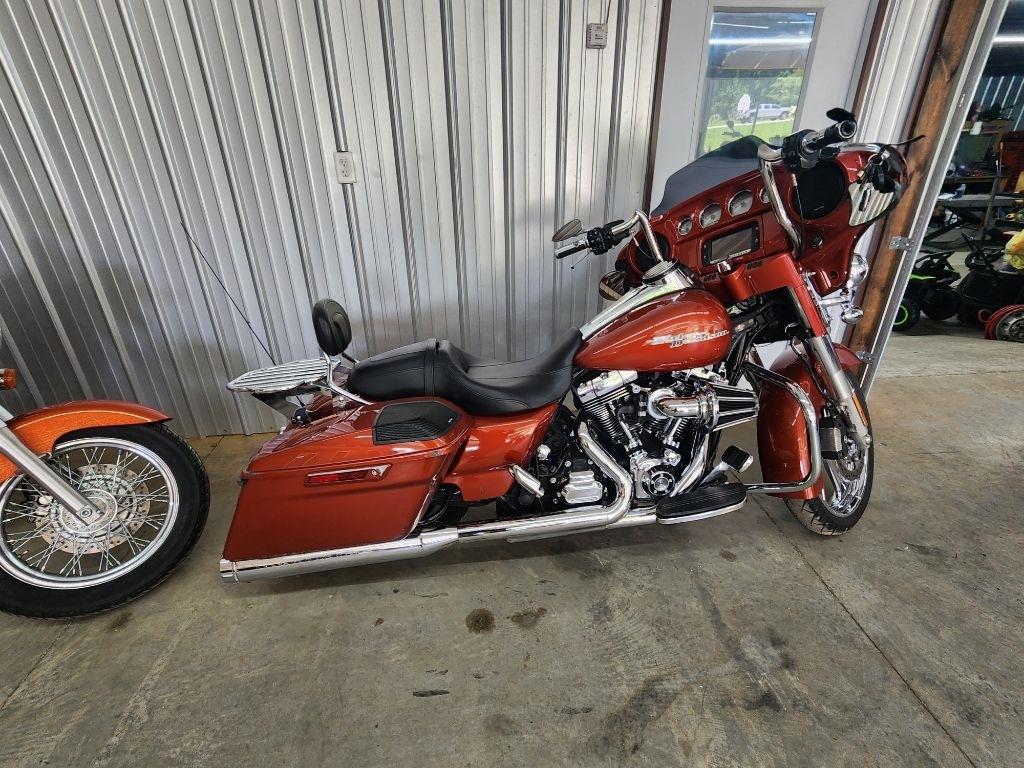 Harley-Davidson FLHX103  2015
