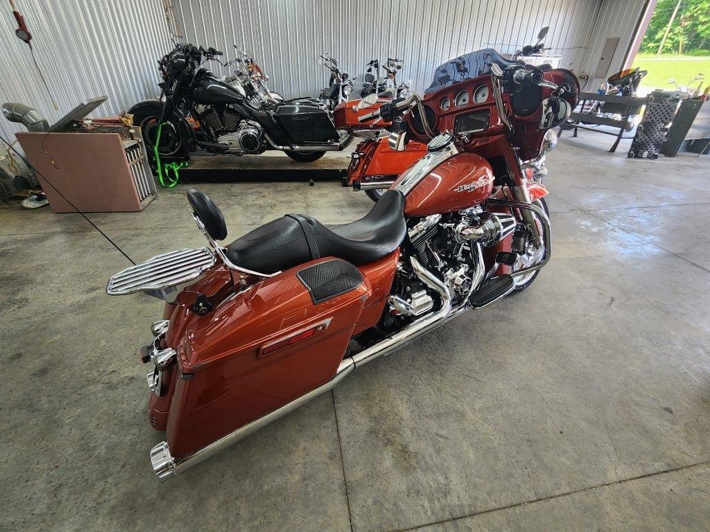 Harley-Davidson FLHX103  2015