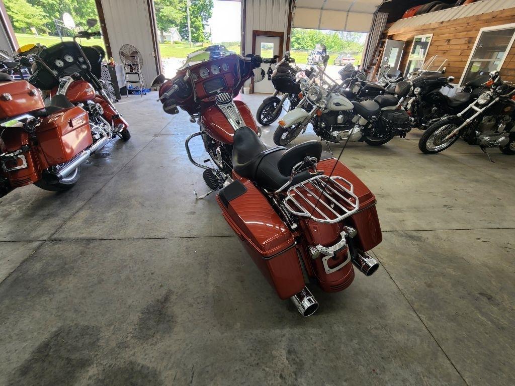 Harley-Davidson FLHX103  2015