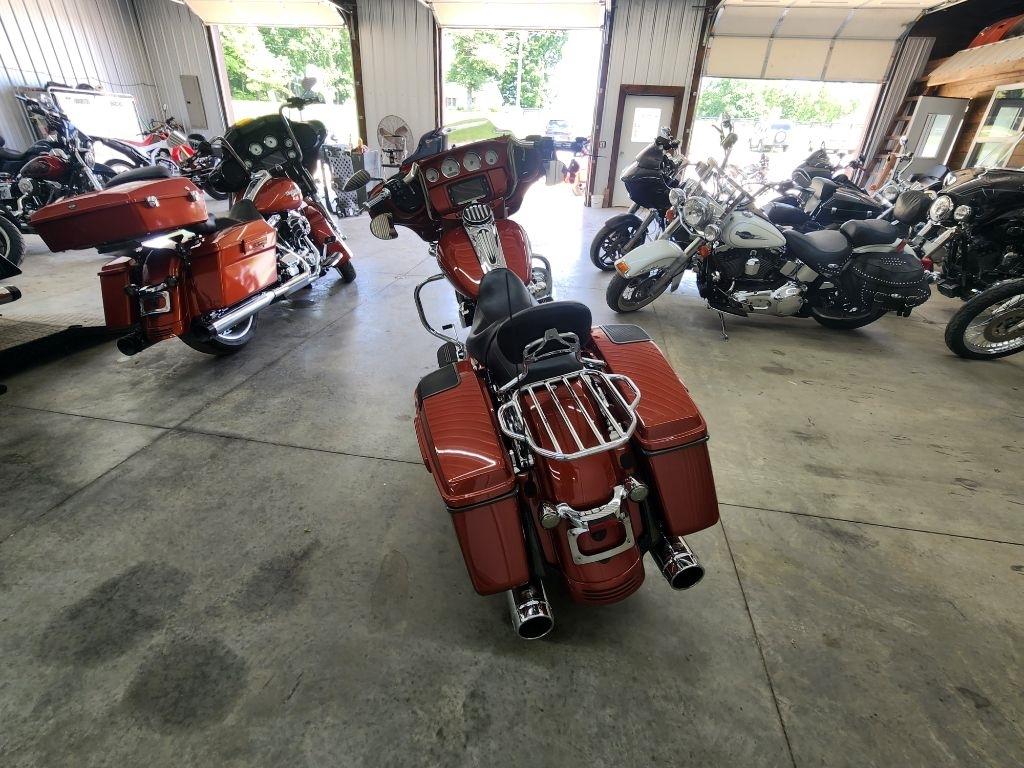 Harley-Davidson FLHX103  2015