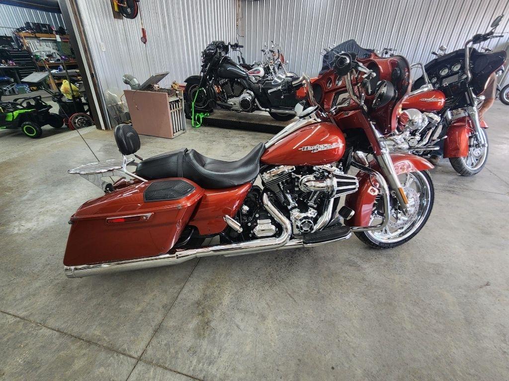 Harley-Davidson FLHX103  2015