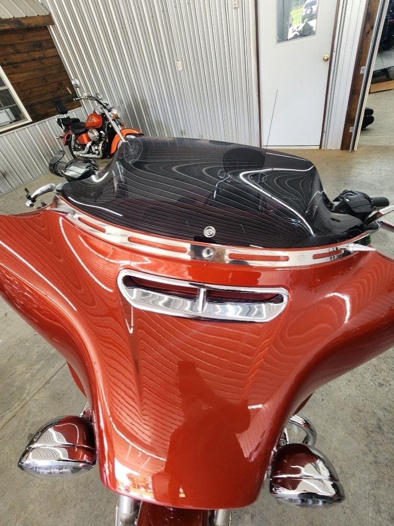 Harley-Davidson FLHX103  2015