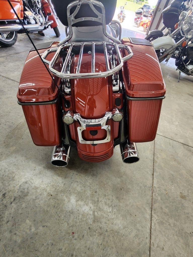 Harley-Davidson FLHX103  2015