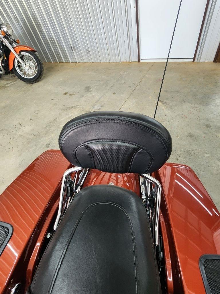 Harley-Davidson FLHX103  2015