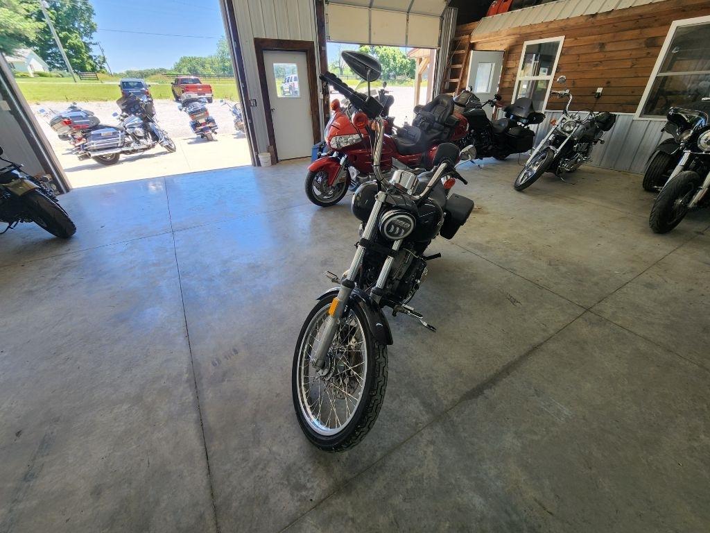 Harley-Davidson XL 883C  2001