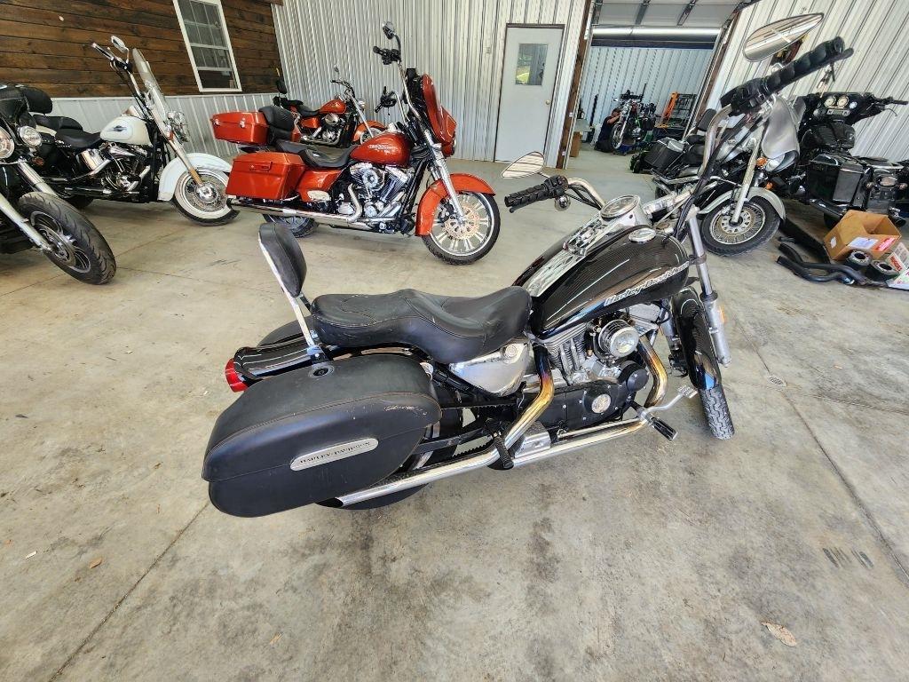 Harley-Davidson XL 883C  2001