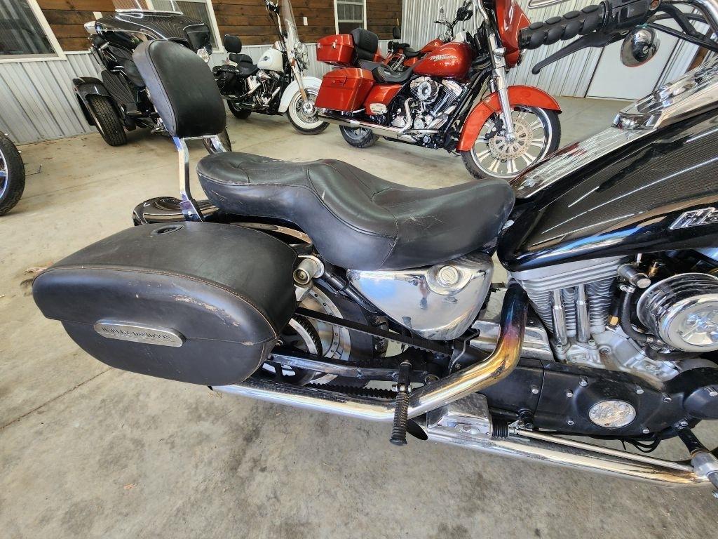 Harley-Davidson XL 883C  2001