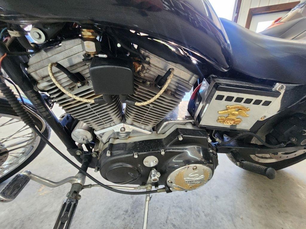 Harley-Davidson XL 883C  2001