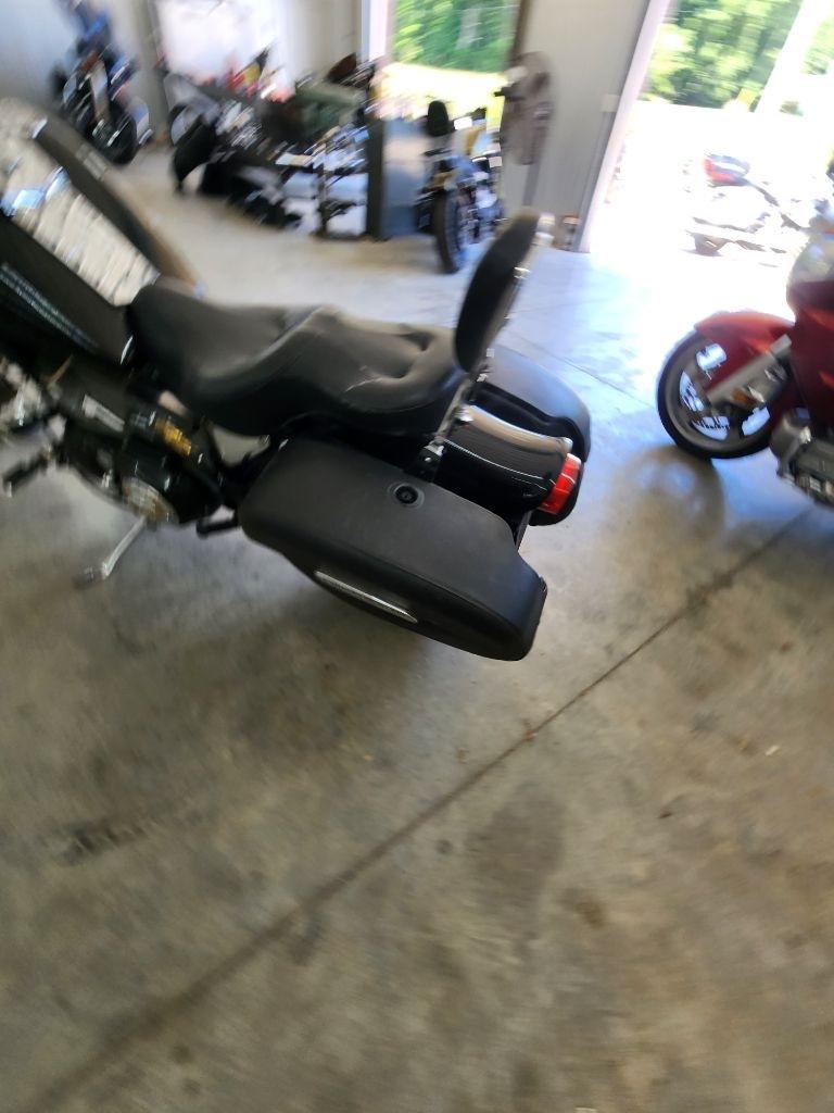 Harley-Davidson XL 883C  2001