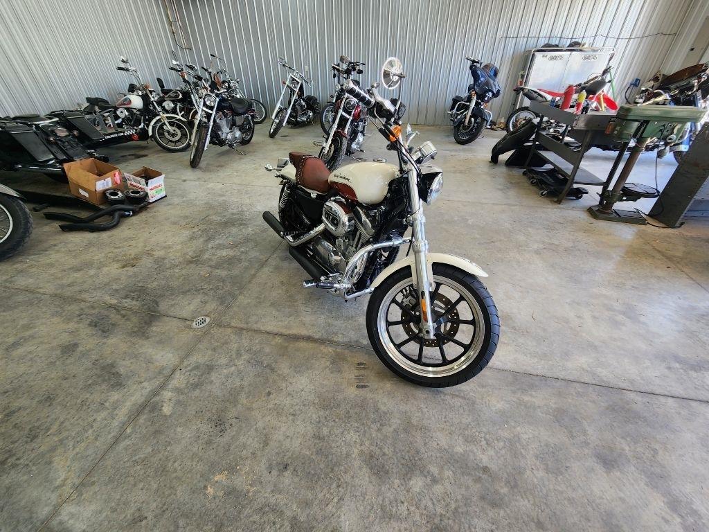 Harley-Davidson XL883L  2011