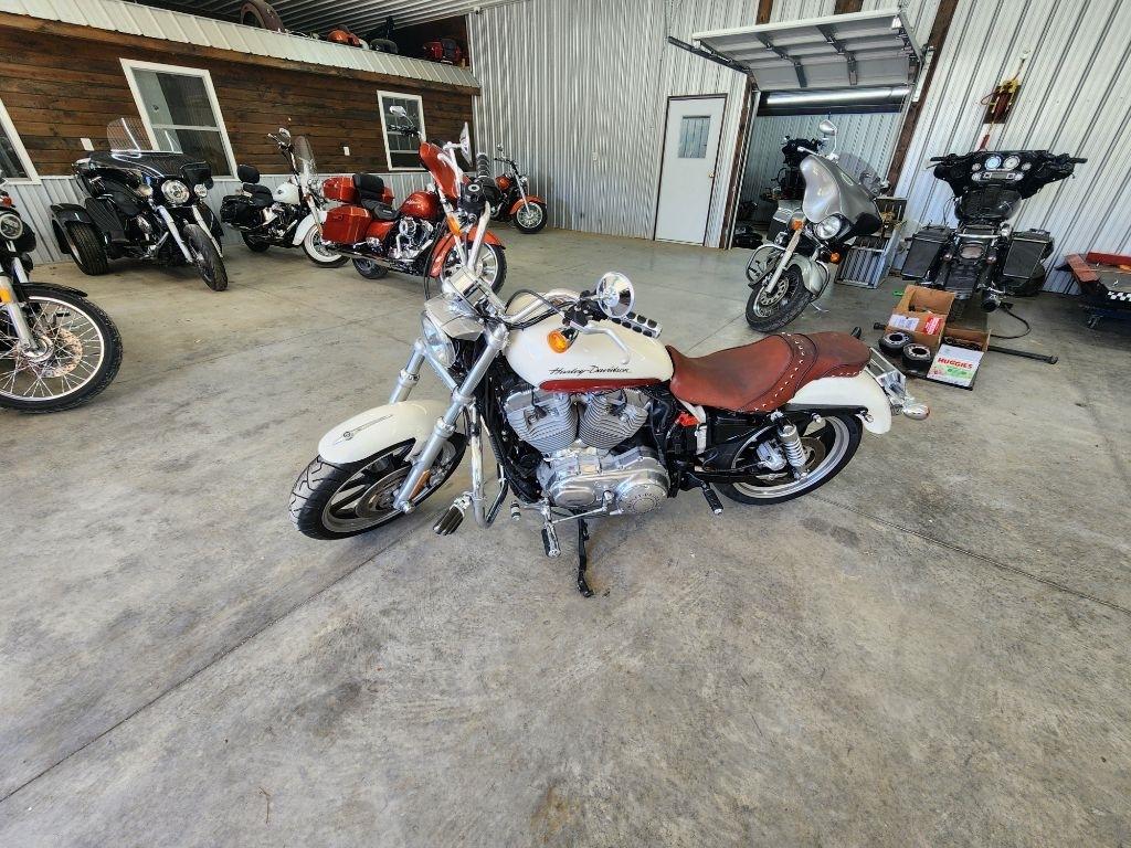 Harley-Davidson XL883L  2011