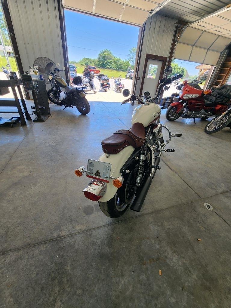 Harley-Davidson XL883L  2011