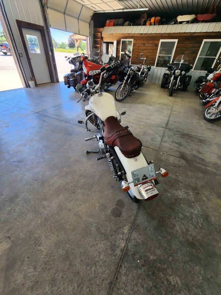 Harley-Davidson XL883L  2011