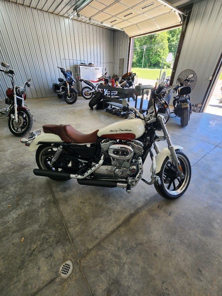 Harley-Davidson XL883L  2011