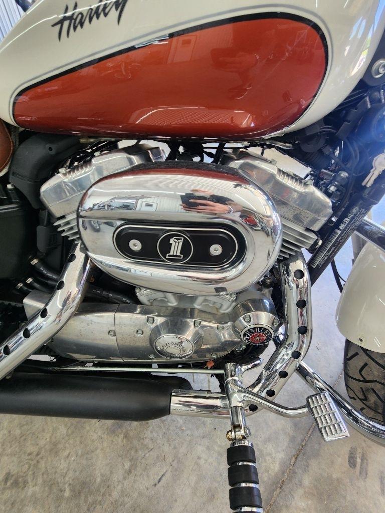 Harley-Davidson XL883L  2011