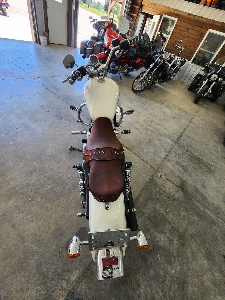 Harley-Davidson XL883L  2011
